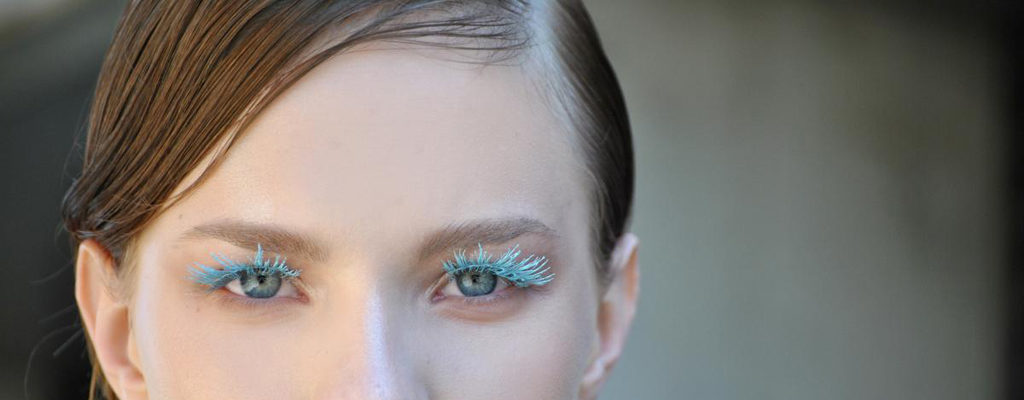 Fall Trends Alert! The 4 Best Blue Mascaras For Colorful look